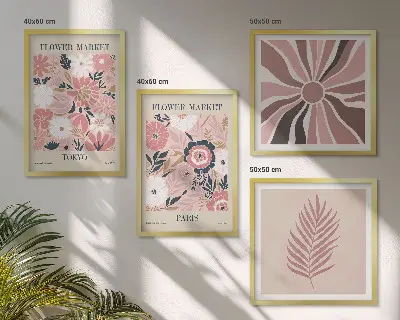 Wandbild mit Blumenmuster, Blättern und geometrischen Formen als gerahmtes Polyptychon