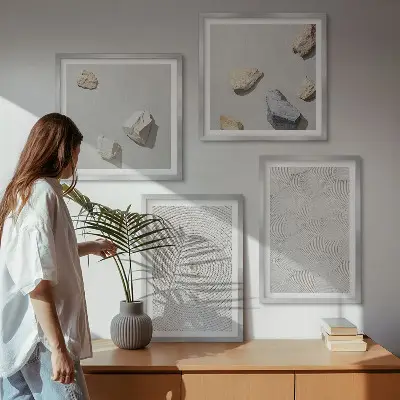 Geometrische Pappsteine als Polyptychon mit Rahmen