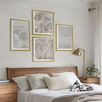 Polyptychon mit Rahmen in modernem Stil mit abgenutzten Texturen