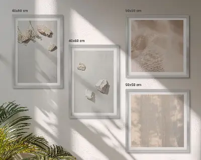 Boho-Stranddekoration aus Steinen als gerahmtes Polyptychon