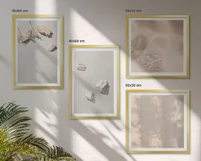 Boho-Stranddekoration aus Steinen als gerahmtes Polyptychon