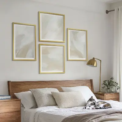 Abstrakte Pinselmalerei auf Leinwand als gerahmtes Polyptychon