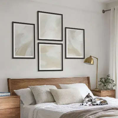 Abstrakte Pinselmalerei auf Leinwand als gerahmtes Polyptychon