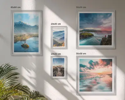 Modernes Wandbilder-Set mit Berglandschaften und Wasserfällen
