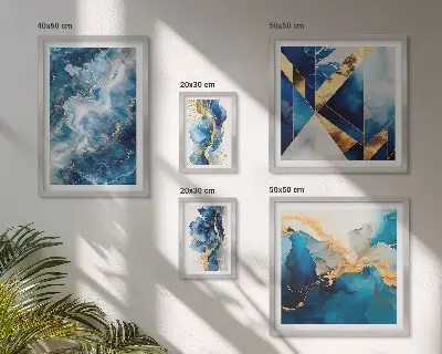 Modernes Wandbilder-Set mit abstrakten blauen Kompositionen