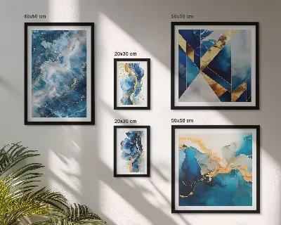 Modernes Wandbilder-Set mit abstrakten blauen Kompositionen