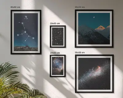 Wandbilder-Set mit kosmischen nächtlichen Landschaften