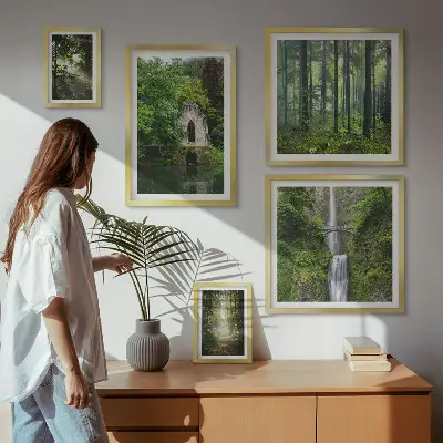 Modernes Wandbilder-Set mit grünen Wäldern und Wasserfällen