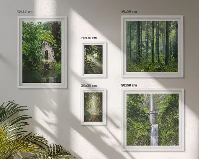 Modernes Wandbilder-Set mit grünen Wäldern und Wasserfällen