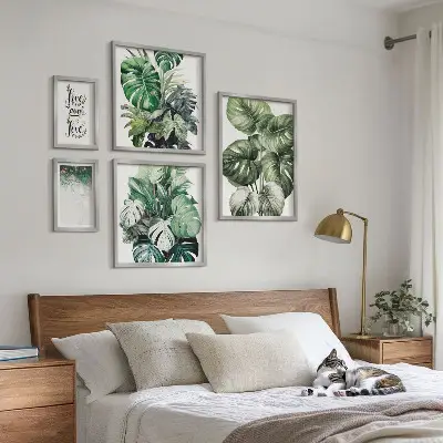 Bilderset fürs Sofa mit abstrakten Zitaten und Pflanzenmotiven
