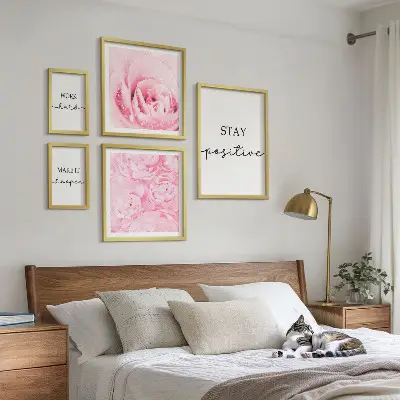Bilderset fürs Sofa mit motivierenden Blumenzitaten