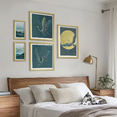 Modernes Wandbilder-Set mit Landschaften, Vögeln und Nachthimmel