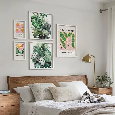 Modernes Wandbilder-Set mit Pflanzenmotiven und Boho-Blumen