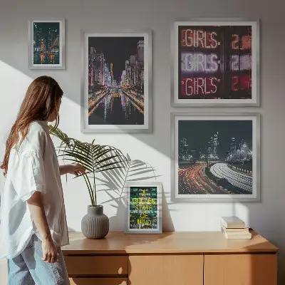 Bildergalerie-Set für die Wand Moderne Stadt bei Nacht mit Neonlicht