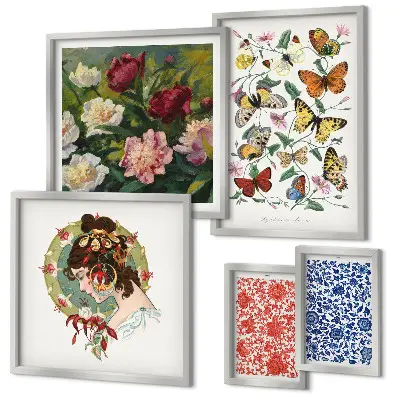 Modernes Wandbilder-Set mit Blumen, Schmetterlingen und Vintage-Dekorationen