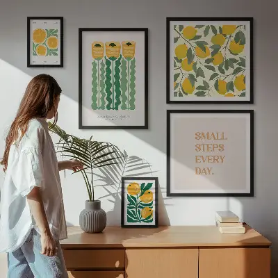 Modernes Wandbilder-Set mit Blumen, Zitrusfrüchten und positiven Slogans