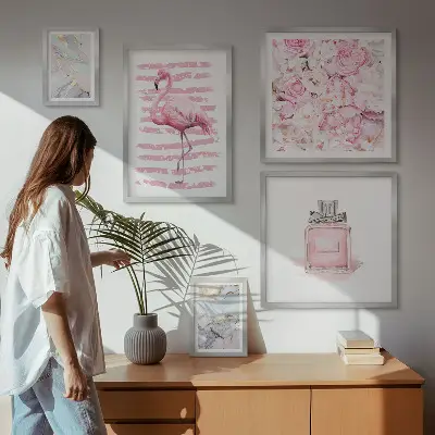Bilderset fürs Sofa mit stilvollen rosa Flamingoblumen-Akzenten