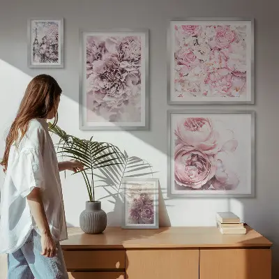 Modernes Wandbilder-Set mit Vintage-Blumenarrangements
