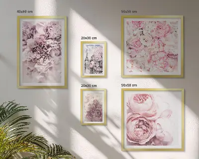 Modernes Wandbilder-Set mit Vintage-Blumenarrangements