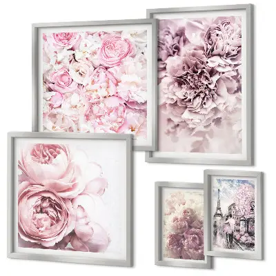 Modernes Wandbilder-Set mit Vintage-Blumenarrangements