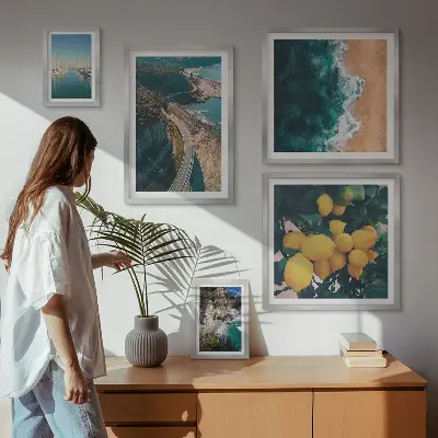 Modernes Wandbilder-Set mit Strandlandschaften und Zitrusfrüchten