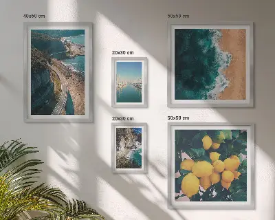 Modernes Wandbilder-Set mit Strandlandschaften und Zitrusfrüchten