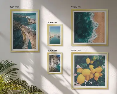 Modernes Wandbilder-Set mit Strandlandschaften und Zitrusfrüchten