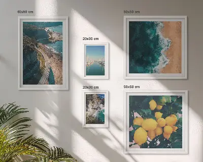 Modernes Wandbilder-Set mit Strandlandschaften und Zitrusfrüchten