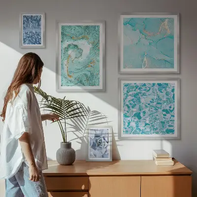 Bildergalerie-Set für die Wand mit stilvollen türkisblauen Akzenten