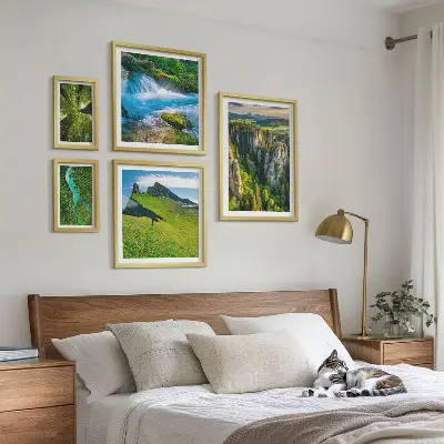 Wandbilder-Set mit Motiven von Landschaften wie Bergen, Flüssen und Wäldern