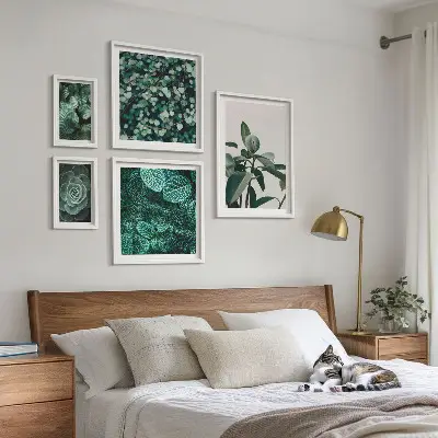 Bildergalerie-Set für die Wand mit Pflanzenmotiven und grünen Blättern