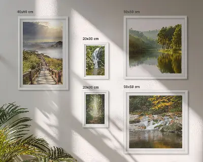 Wandbilder-Set mit Naturlandschaften, Wasserfällen und Waldwegen