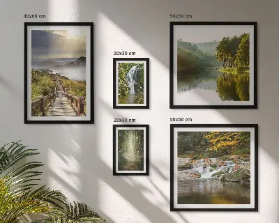 Wandbilder-Set mit Naturlandschaften, Wasserfällen und Waldwegen