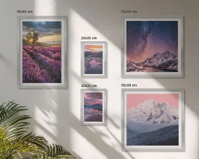 Bilderset für das Sofa mit Naturlandschaften und Lavendelbergen