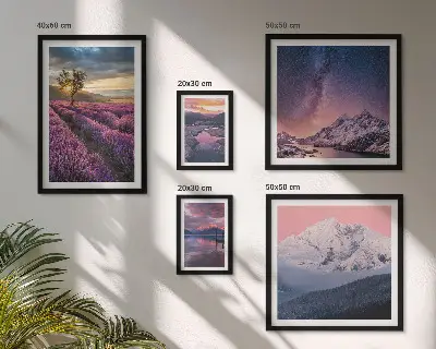 Bilderset für das Sofa mit Naturlandschaften und Lavendelbergen