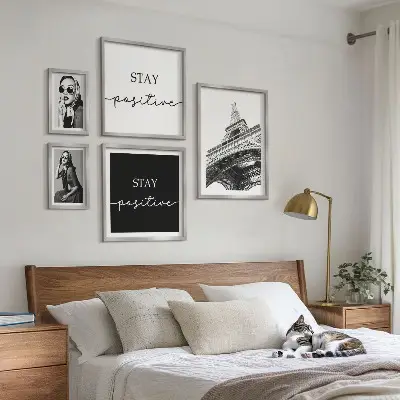 Modernes Wandbilder-Set mit stilvoller Grafikmode aus Paris