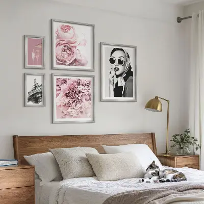 Bilderset mit Rosenblüten stilvolle Porträts für das Sofa