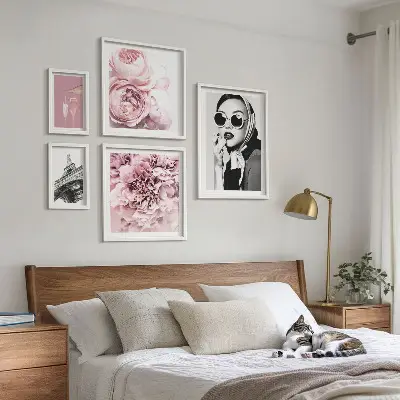 Bilderset mit Rosenblüten stilvolle Porträts für das Sofa
