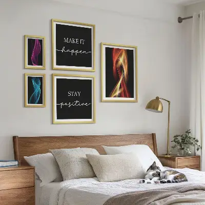 Modernes Wandbilder-Set mit Zitaten, Lichtmustern und Inspirationen