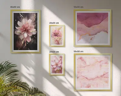 Modernes Wandbilder-Set mit rosa Blumenarrangements