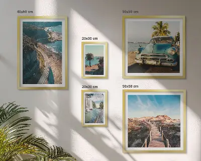Modernes Wandbilder-Set mit Motiven aus den Bereichen Landschaften, Reisen, Autos und Natur