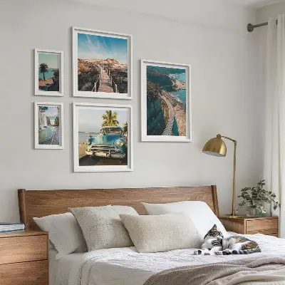 Modernes Wandbilder-Set mit Motiven aus den Bereichen Landschaften, Reisen, Autos und Natur