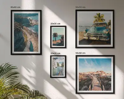 Modernes Wandbilder-Set mit Motiven aus den Bereichen Landschaften, Reisen, Autos und Natur