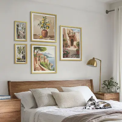 Bildergalerie-Set für die Wand im mediterranen Stil mit Straßenblumen