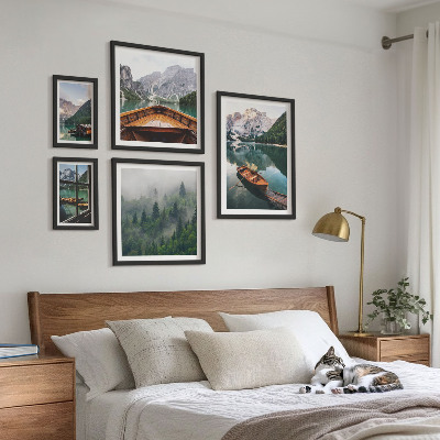 Modernes wandbilder-set Boote auf ruhigen Bergseen