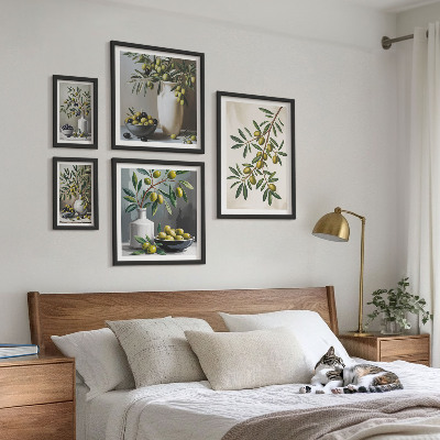 Modernes wandbilder-set Olivfarbene Akzente in einem rustikalen Interieur