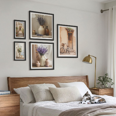 Modernes wandbilder-set Stilvolles Interieur mit Fahrrad und Blumen