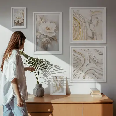 Bildergalerie-Set für die Wand mit abstrakten floralen Motiven in Eleganz