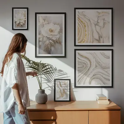 Bildergalerie-Set für die Wand mit abstrakten floralen Motiven in Eleganz