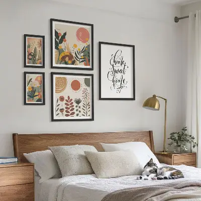 Bildergalerie-Set für die Wand mit stilvollen Pflanzendekorationen